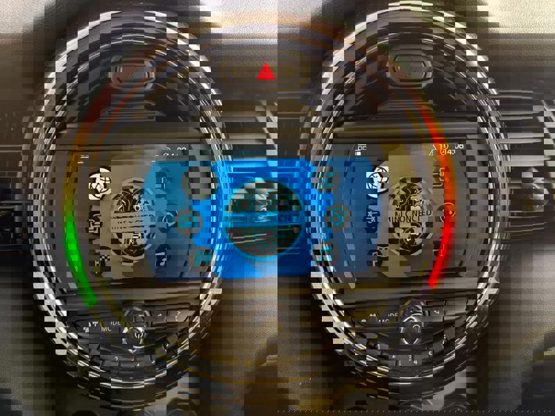 Image MINI CABRIO 1.5 136 Greenwich GPS Radar Bluetooth Régul Clim auto Gtie 1 an